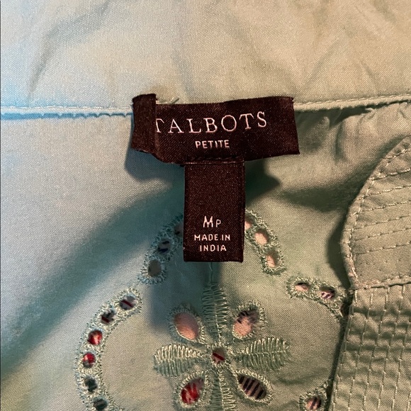 Talbots Floral Embroidered Green Blouse Size Medium Petite - Picture 7 of 7